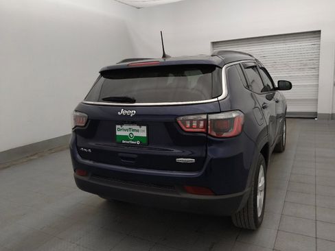 Used 2018 Jeep Compass Latitude w/ Popular Equipment Group AWD/4WD image 9