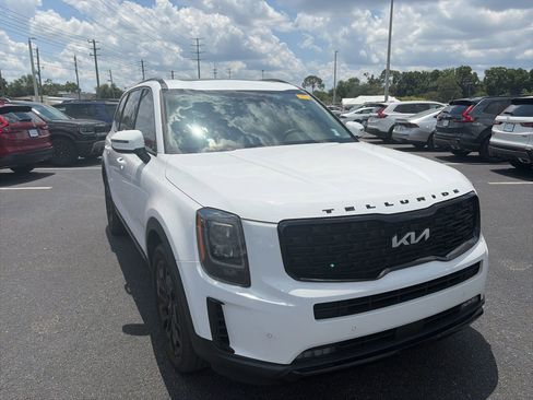 Used 2022 Kia Telluride SX w/ Nightfall Edition Package AWD/4WD image 1