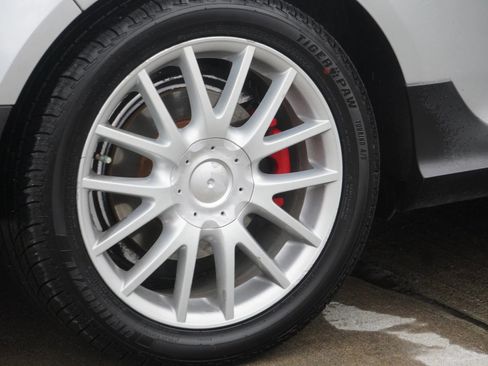 Used 2007 Volkswagen GTI 2.0T 2-Door image 16