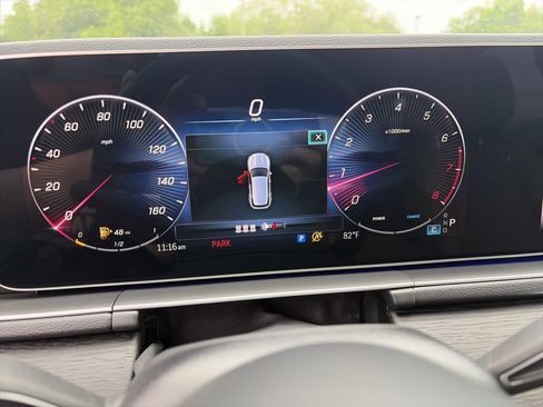 Used 2025 Mercedes-Benz GLE 350 4MATIC image 38