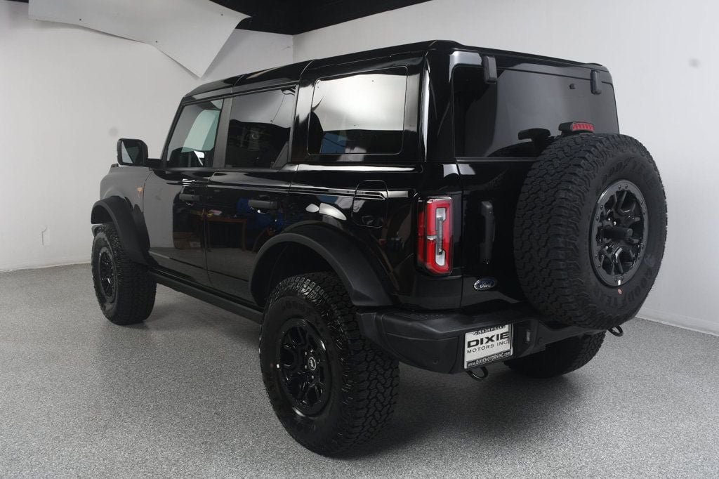 Used 2025 Ford Bronco Badlands AWD/4WD image 15