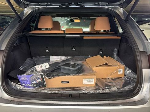 New 2026 Lexus RX 450h AWD image 9