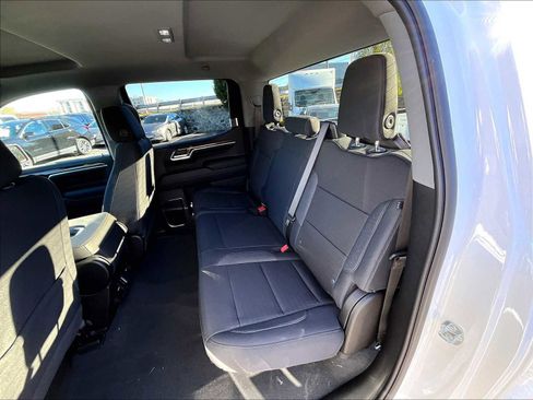 New 2025 Chevrolet Silverado 1500 LT image 15