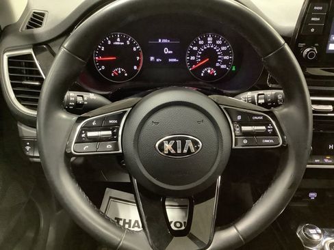 Used 2021 Kia Seltos EX image 14