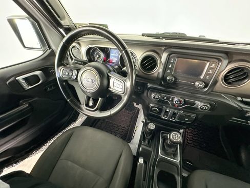 Used 2020 Jeep Wrangler Sport AWD/4WD image 9