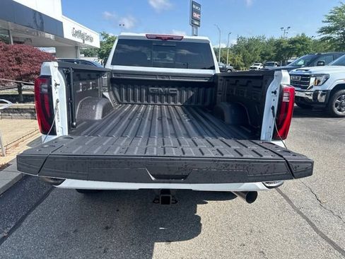 New 2026 GMC Sierra 2500 Denali w/ Denali Reserve Package AWD/4WD image 26