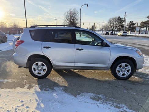 Used 2011 Toyota RAV4 4WD image 4