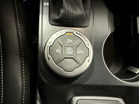 New 2025 Ford Bronco Outer Banks image 40