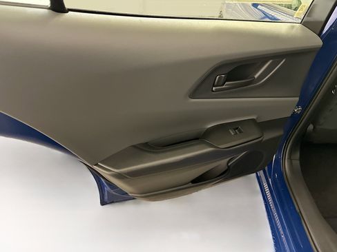 Used 2025 Toyota Prius LE FWD image 27