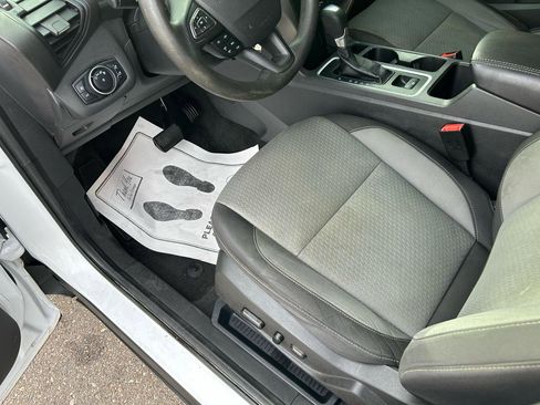 Used 2017 Ford Escape SE AWD/4WD image 10