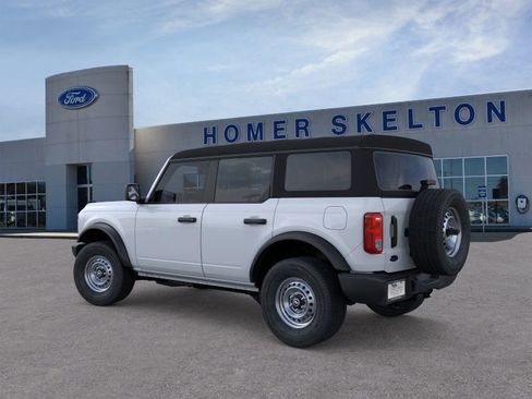 New 2025 Ford Bronco 4-Door image 4