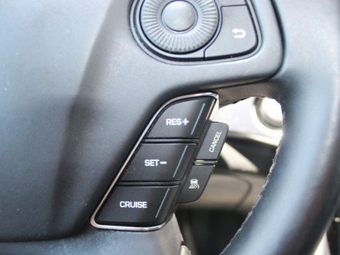 Used 2016 Hyundai Equus RWD image 39
