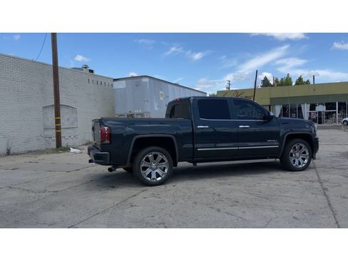 Used 2017 GMC Sierra 1500 Denali w/ Denali Ultimate Package AWD/4WD image 3