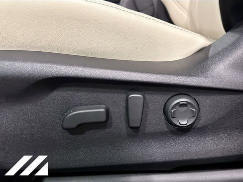 New 2026 Subaru Ascent Limited AWD/4WD image 21