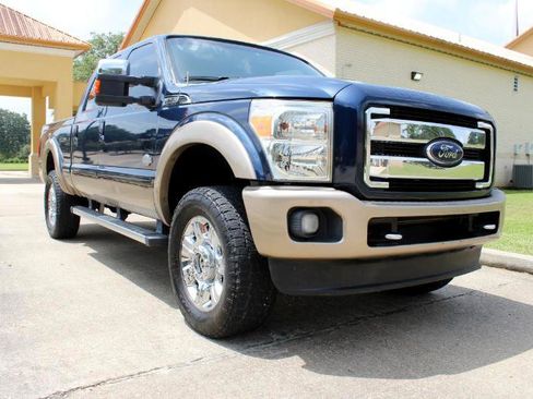 Used 2014 Ford F250 King Ranch w/ King Ranch w/Chrome Package image 5