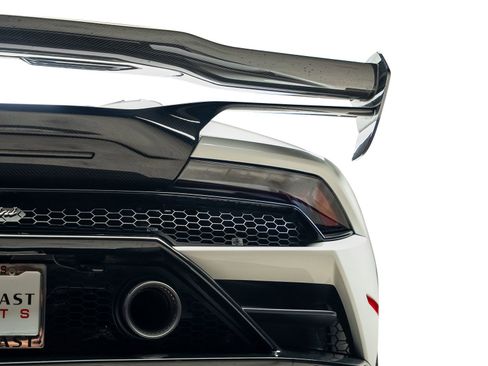 Used 2020 Lamborghini Huracan EVO RWD image 20