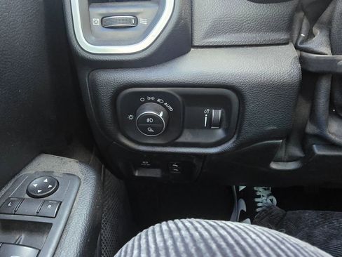 Used 2020 RAM 1500 Big Horn image 7