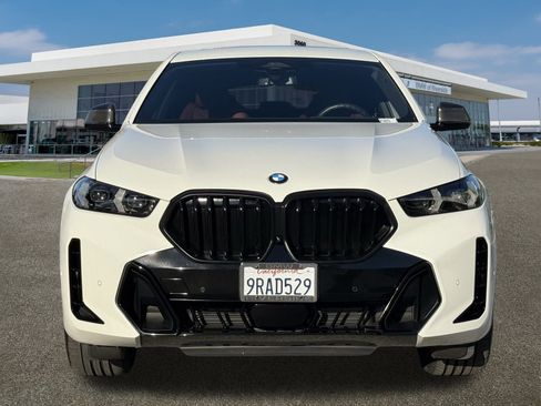 Used 2025 BMW X6 xDrive40i w/ Executive Package image 3