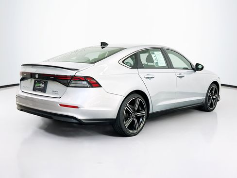 Used 2025 Honda Accord Sport image 9