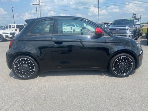 Used 2024 FIAT 500 e (RED) FWD image 8