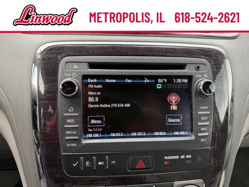 Used 2017 Buick Enclave Leather FWD image 13