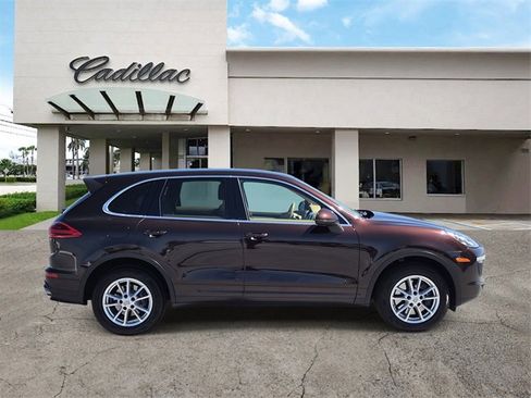 Used 2016 Porsche Cayenne image 6