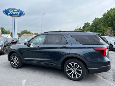 Used 2023 Ford Explorer ST-Line w/ Class IV Trailer Tow Package AWD/4WD image 7