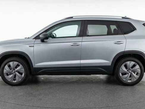 Used 2025 Volkswagen Taos S image 5