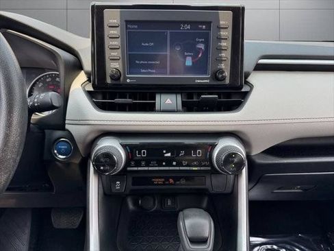 Certified 2022 Toyota RAV4 XLE w/ Carpet Mat Package (TMS) AWD/4WD image 75