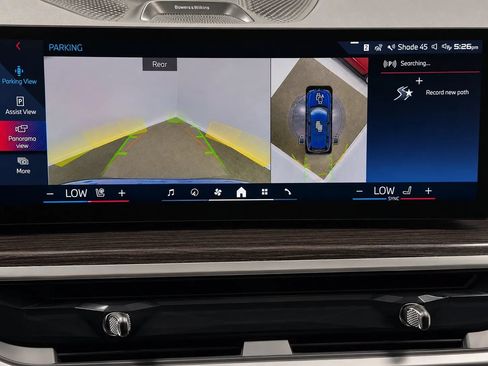Used 2025 BMW X7 M60i AWD/4WD image 56