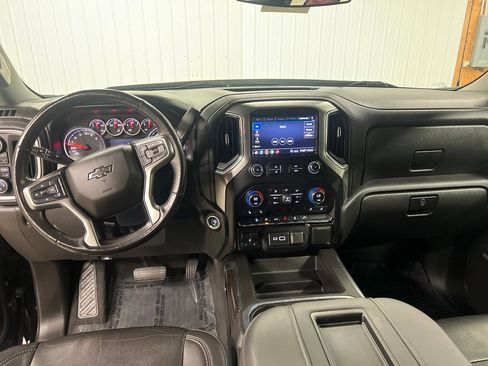 Certified 2020 Chevrolet Silverado 1500 RST image 17