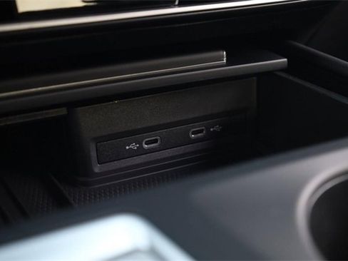 New 2026 Volkswagen Atlas SE image 16