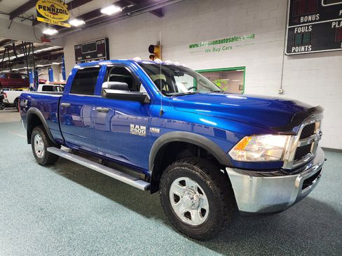 Used 2017 RAM 2500 Tradesman w/ Chrome Appearance Group image 4