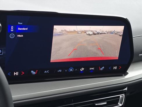 New 2026 Chevrolet Traverse LT image 6