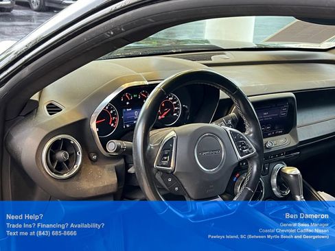 Used 2019 Chevrolet Camaro LT w/ Technology Package RWD image 9