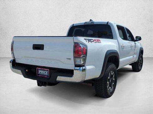 Certified 2020 Toyota Tacoma TRD Off-Road AWD/4WD image 5