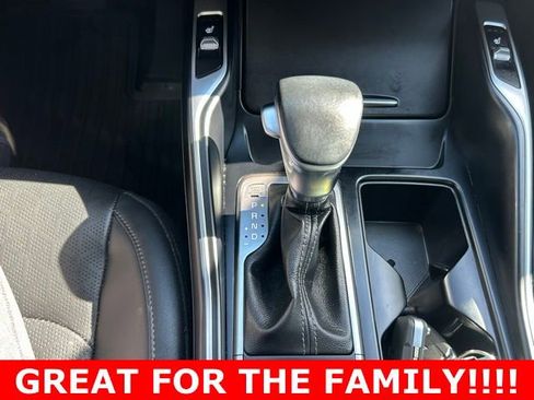 Used 2022 Kia Sorento S FWD image 25