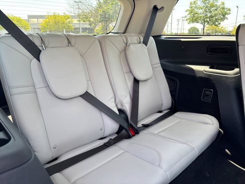 Used 2025 Lincoln Aviator 2WD image 39