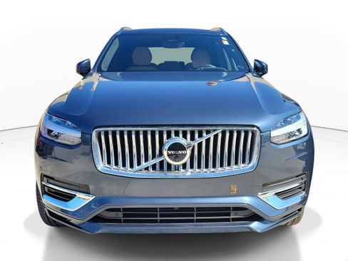 Used 2025 Volvo XC90 T8 Ultra w/ Protection Package Premier image 2