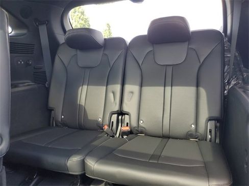 Used 2024 Kia Sorento SX Prestige image 11