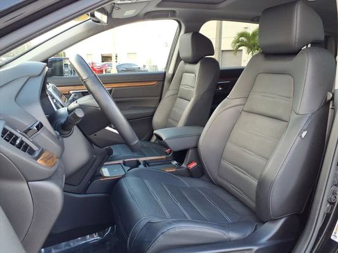 Used 2021 Honda CR-V Touring image 4