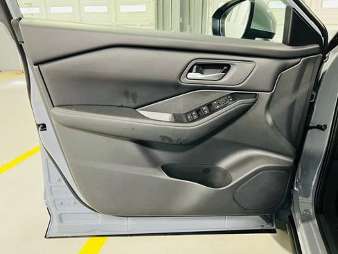 New 2026 Nissan Rogue SV FWD image 20