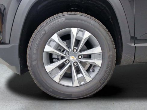 New 2026 Chevrolet Equinox LT w/ Convenience Package II image 12