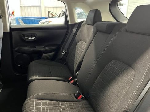Used 2023 Honda HR-V LX image 18