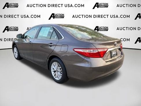 Used 2016 Toyota Camry LE image 20