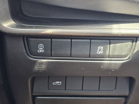 Used 2022 MAZDA MAZDA3 s FWD image 30