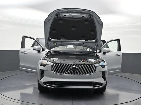 Used 2026 Volvo XC90 B6 Ultra w/ Protection Package AWD/4WD image 34
