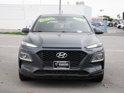 Used 2021 Hyundai Kona SE image 2