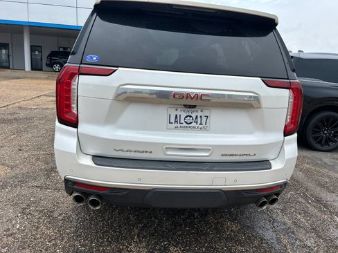 Used 2022 GMC Yukon Denali w/ Denali Premium Package RWD image 19