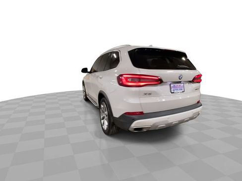 Used 2023 BMW X5 xDrive40i w/ Premium Package AWD/4WD image 8